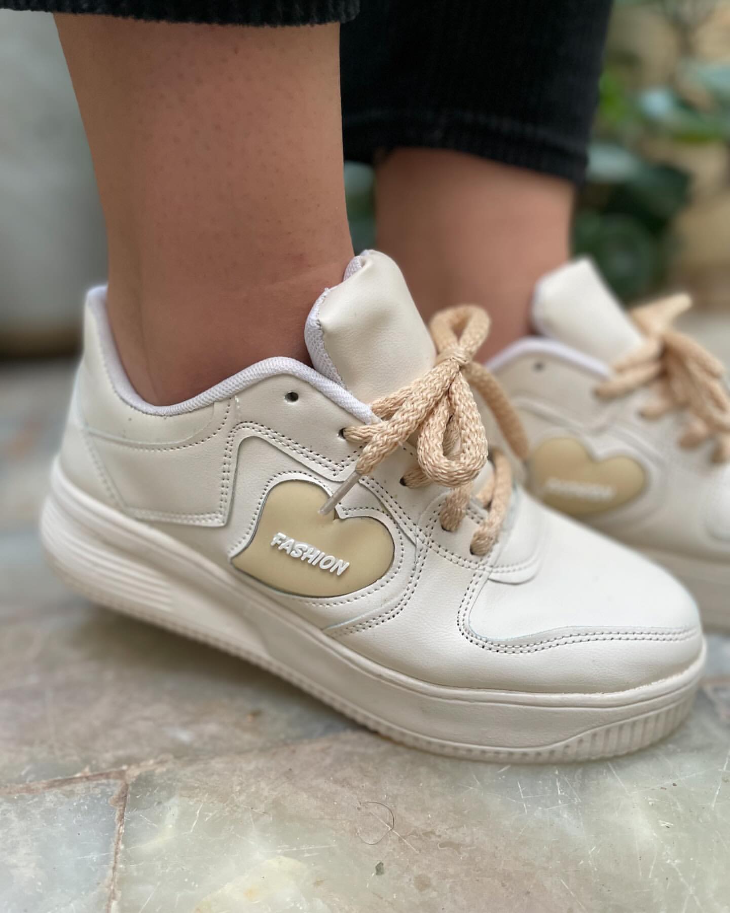 کتونی ونس قلبی